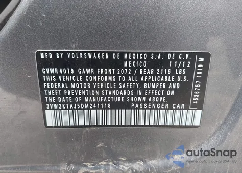 2013 Volkswagen Jetta 2.0L S z USA, uszkodzony, nr VIN 3VW2K7AJ5DM241118